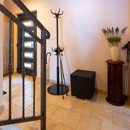 Villa Oaza Макарска Экстерьер фото